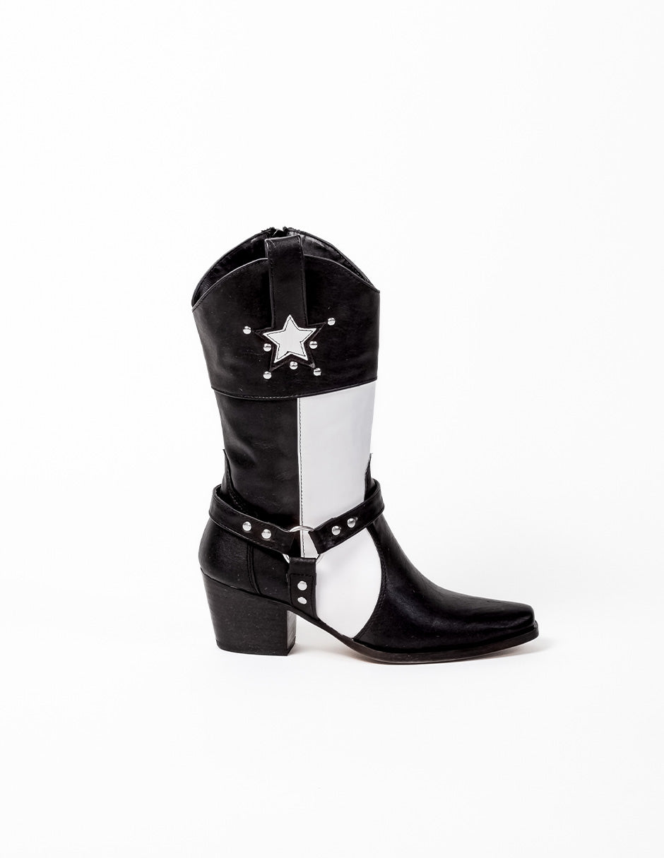 Estela Black Boots